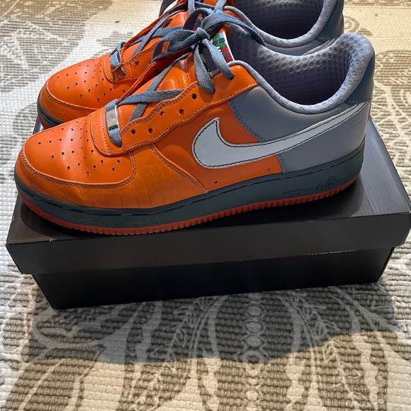 Air Force 1 Low Sz 10 Gaucho’s Gym - Picture 2 of 5